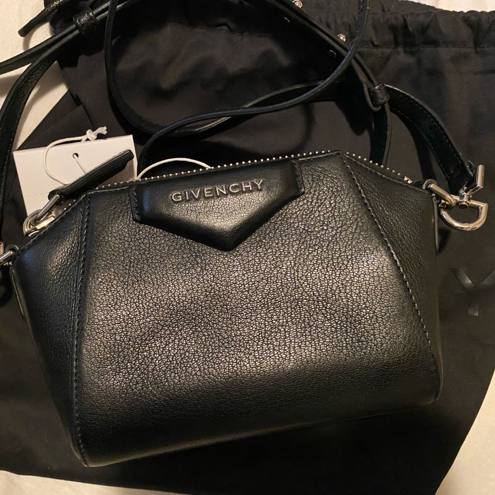 Givenchy Nano Antigona Leather Crossbody Bag Purse EXCELLENT USED CONDITION